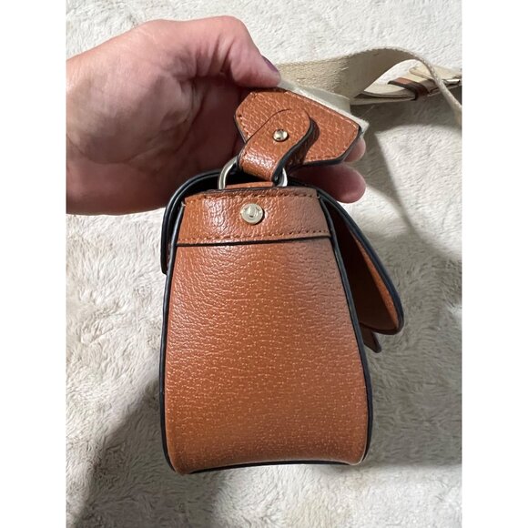 True Religion Tan Crossbody Bag With Gold Logo & Adjustable Canvas Strap - Picture 7 of 9